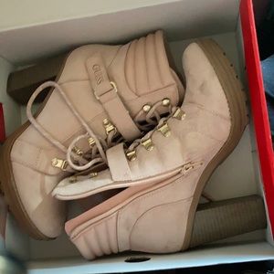 Guess heal/boots